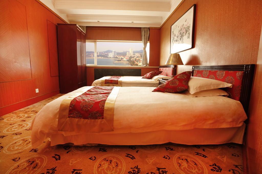 Donghai Grand Hotel Ціндао Номер фото